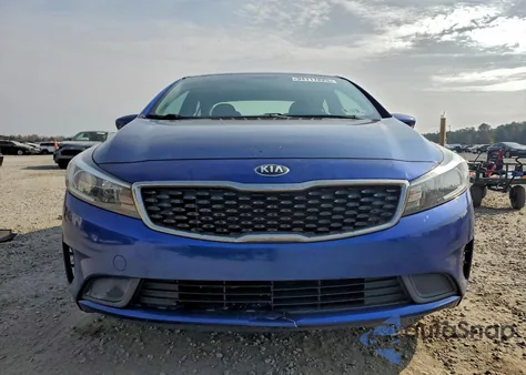 2017 Kia Forte Lx z USA, uszkodzony, nr VIN 3KPFL4A77HE149531